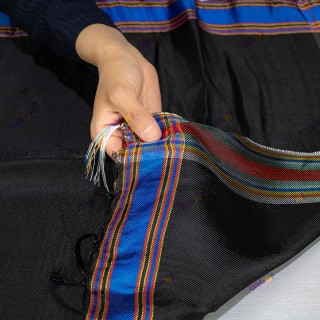 دستمال یزدی ابریشمی رنگ مشکی سایز 65*65 کد 167