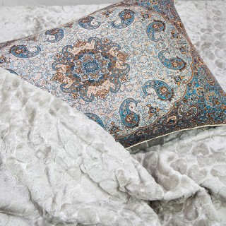 روبالشتی ترمه یزد پورهادی نقره‌ای طرح نسترن