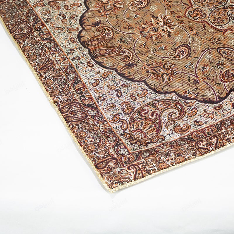 بته‌جقه‌های طرح شاه عباسی روی ترمه روبالشتی