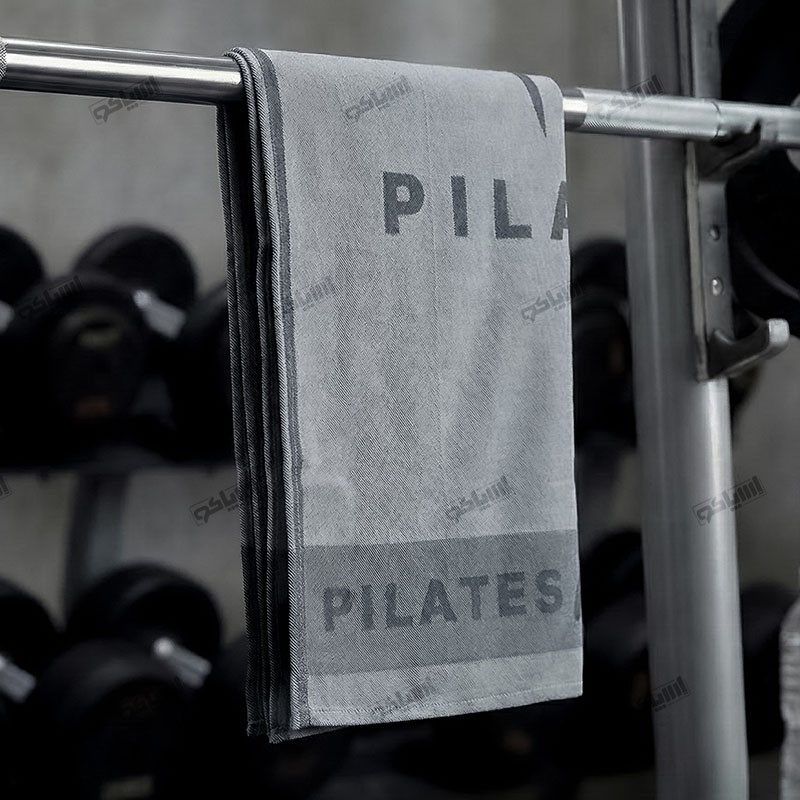 حوله ورزشی نرم طوسی آسایش کد 2443