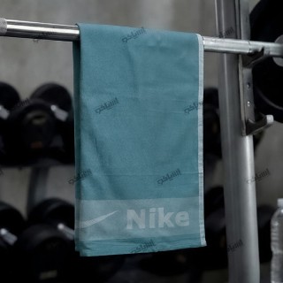 حوله باشگاهی اسپرت سبز کله‌غازی ویسکوز آسایش طرح نایک – 70*150 – کد 2440