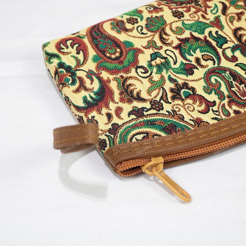 فروش انواع  کیف  زنانه و آرایشی ترمه در یزد